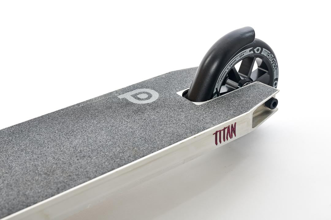 District Titan Complete - Raw/Black w 120mm wheels