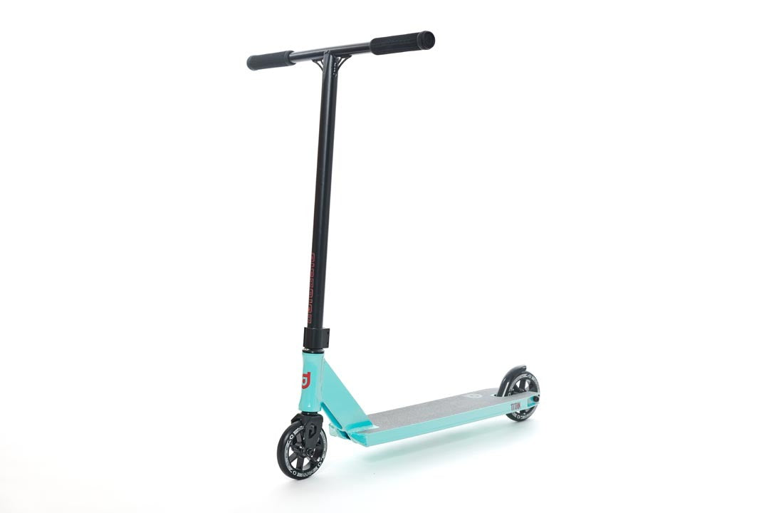 District Titan Complete - Sky Blue/Black w 120mm wheels