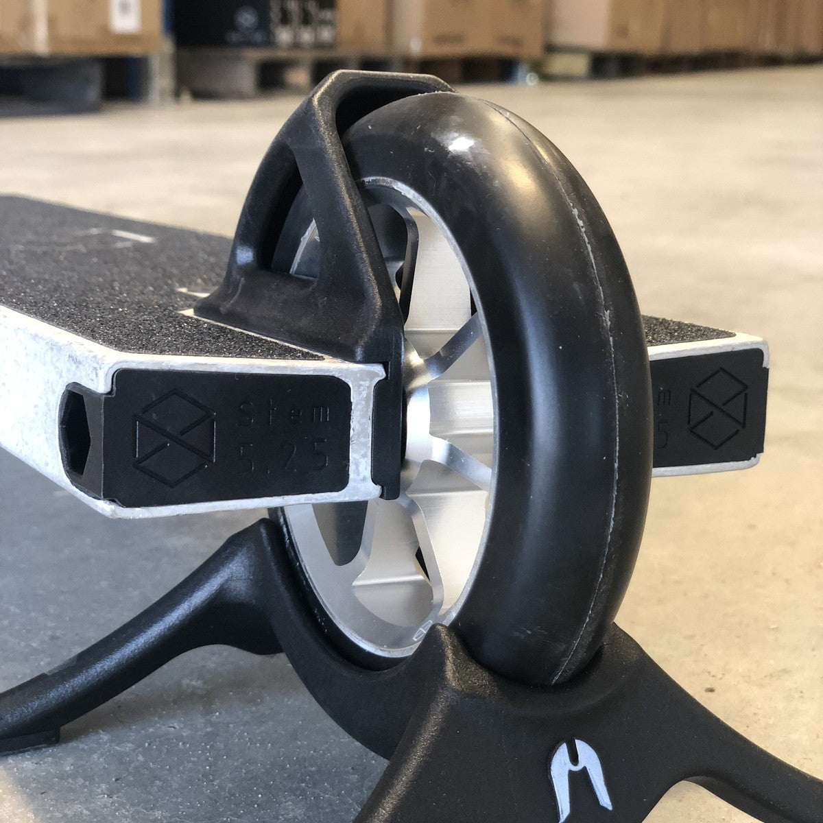 Native Stem Complete Scooter - Custom Scooter - Raw Neo