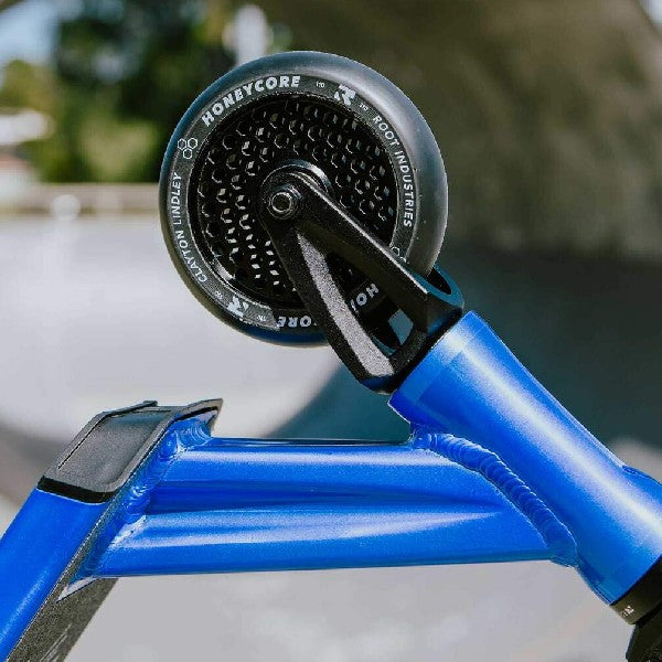 ROOT INDUSTRIES | Complete Scooter | Invictus Signature | Clayton Lindley