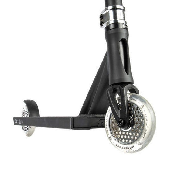 ROOT INDUSTRIES | Complete Scooter | Invictus Signature | Matty Ceravolo