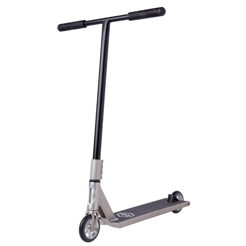 Striker Gravis Complete Scooter S Raw